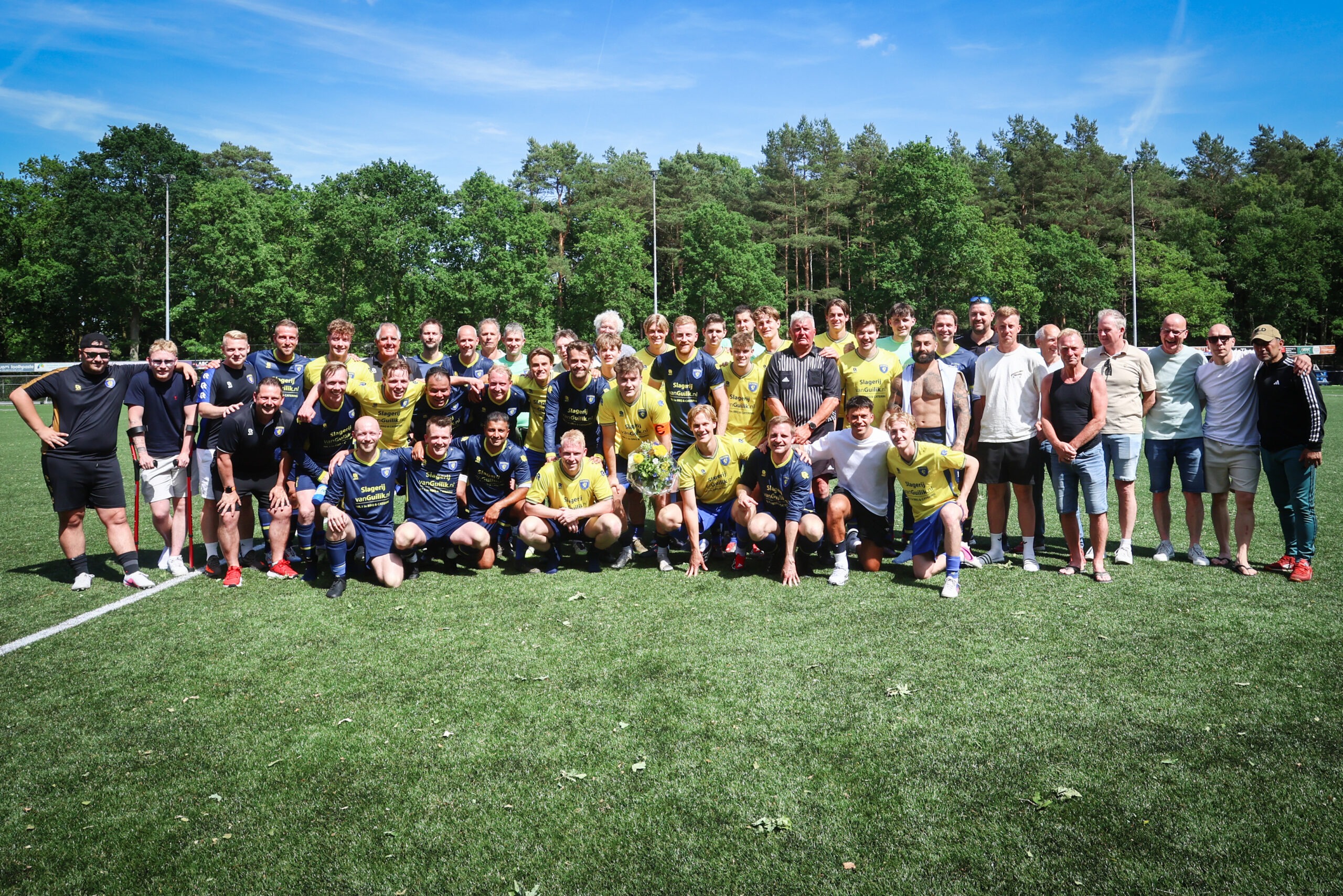 Afscheidswedstrijd Felix en Wesley wordt middag vol voetbal, herkenning en waardering