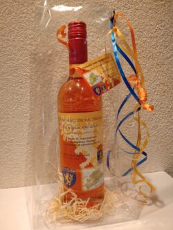 Rosé selección v.v.Hattém als geschenk verpakt