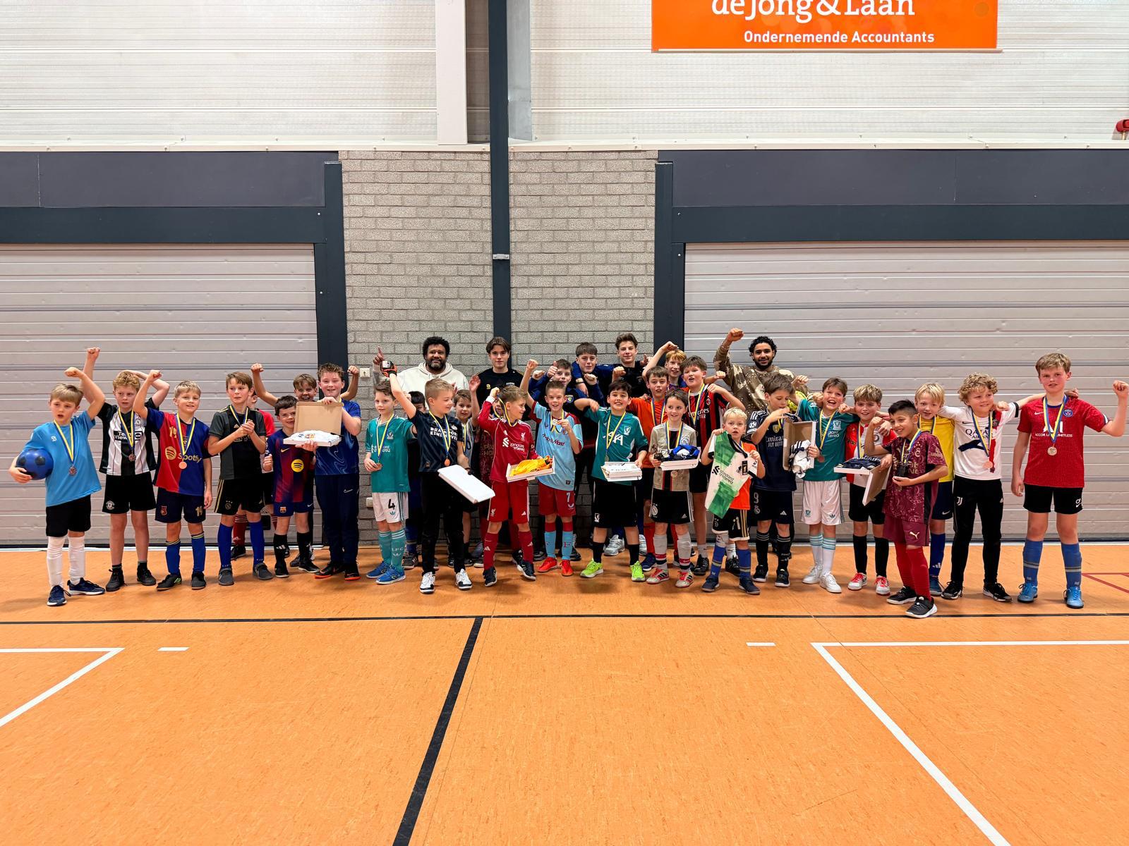 Jeugdzaalvoetbaltoernooi weer groot succes